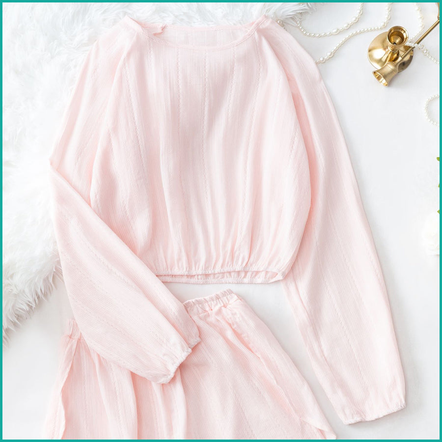 Line Ladies Crop Full Sleeves T-Shirt with Shorts - Pink