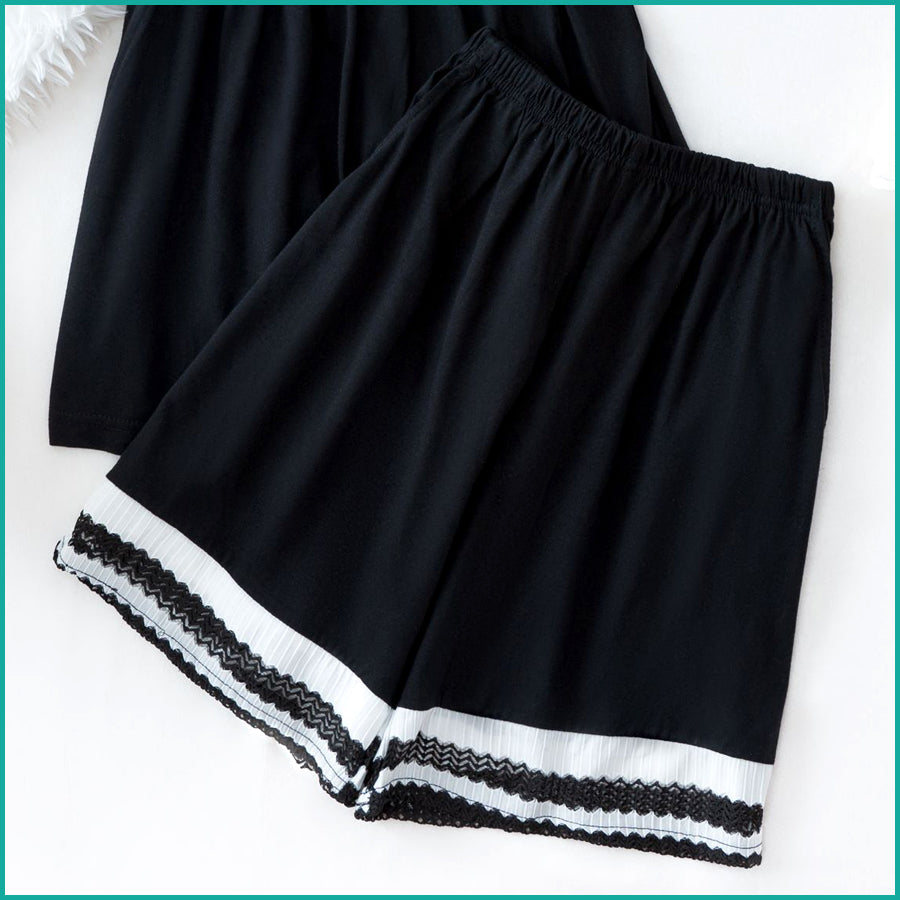 Black Cami and Shorts Set with Delicate Bow Detail and Lace-Trimmed Hem