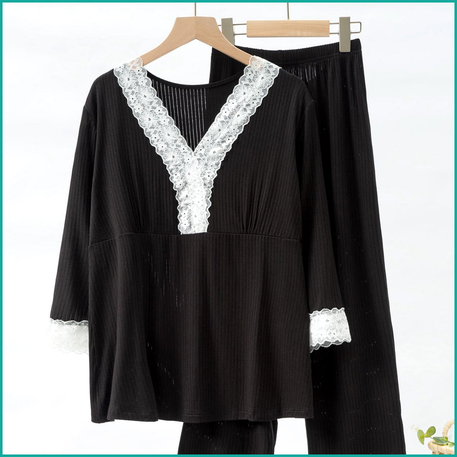 Ladies Loungewear with a Touch of Lace - Black