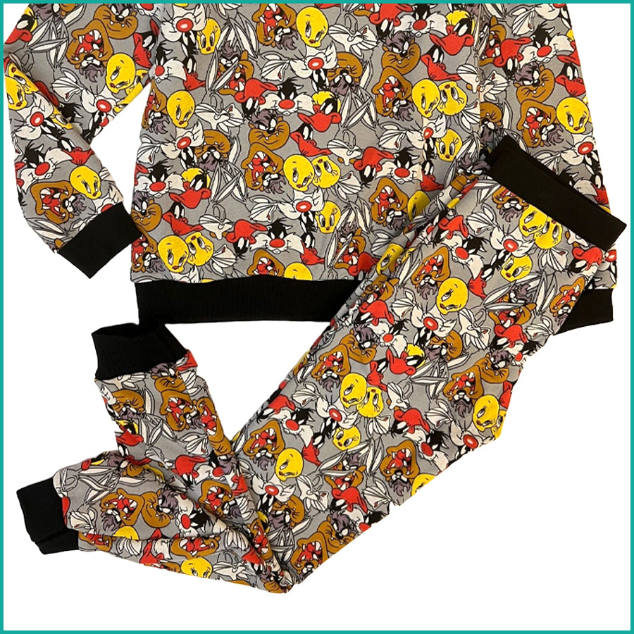Looney Tunes Ladies Winter Pajama Set - Multicolor