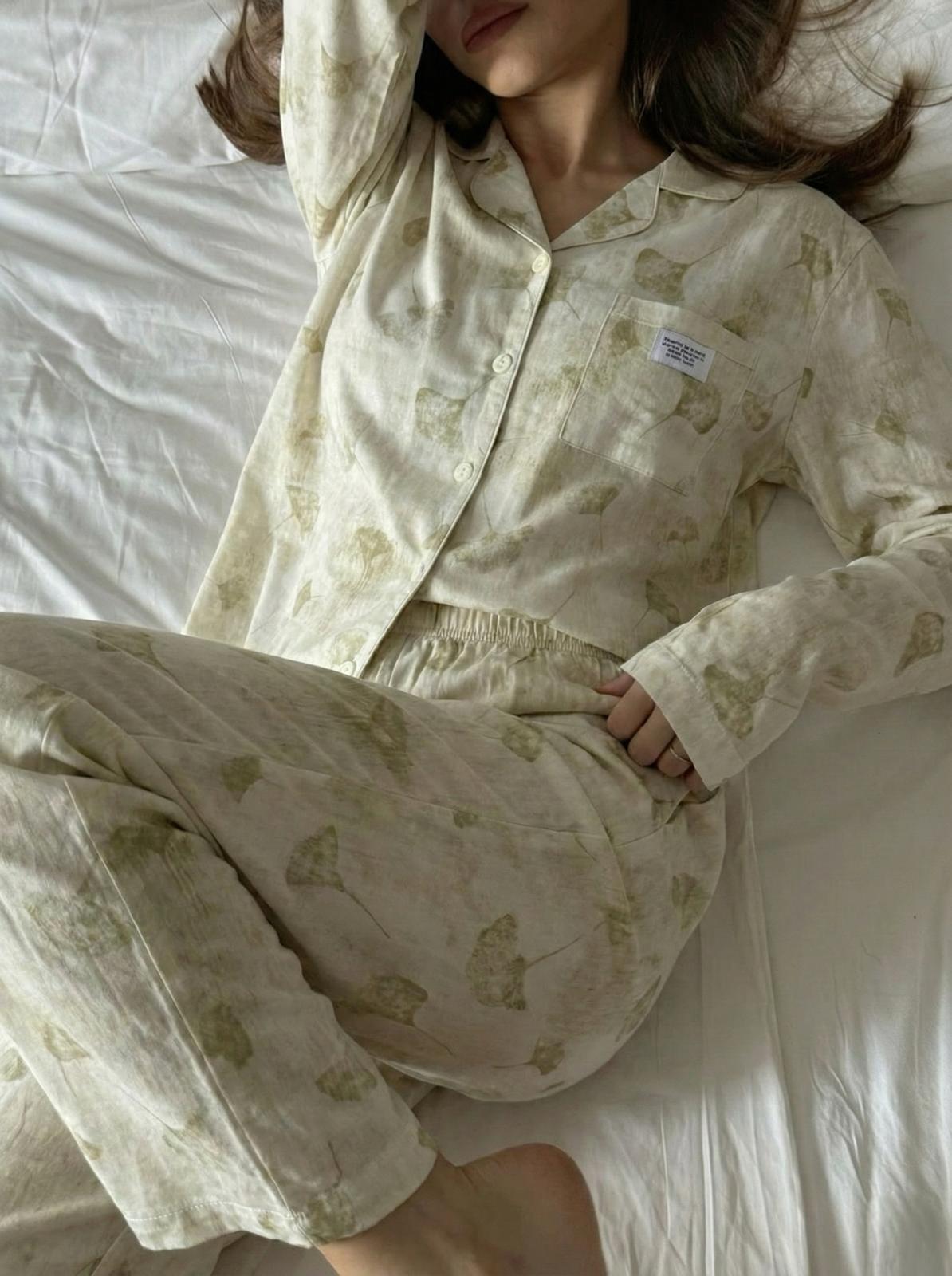 Petals Print Ladies Satin Front Open Loungewear Set