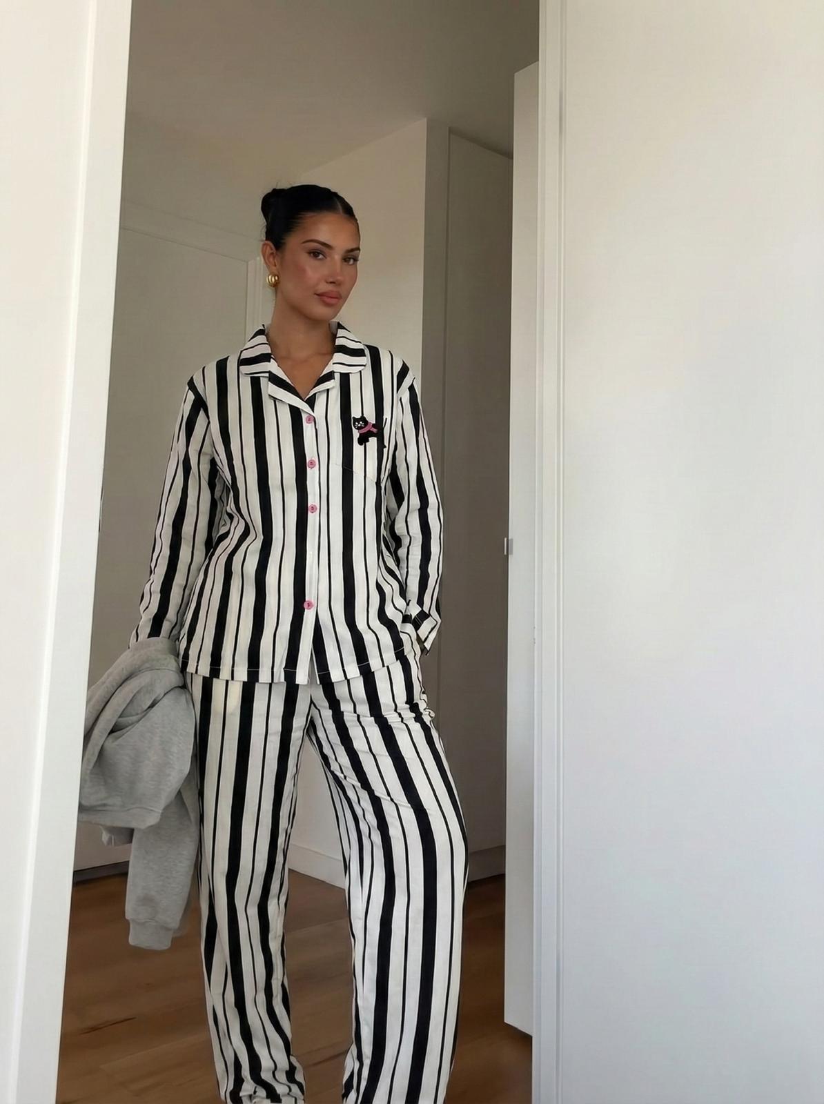 Cute Kitty Ladies Front Open Loungwear Set