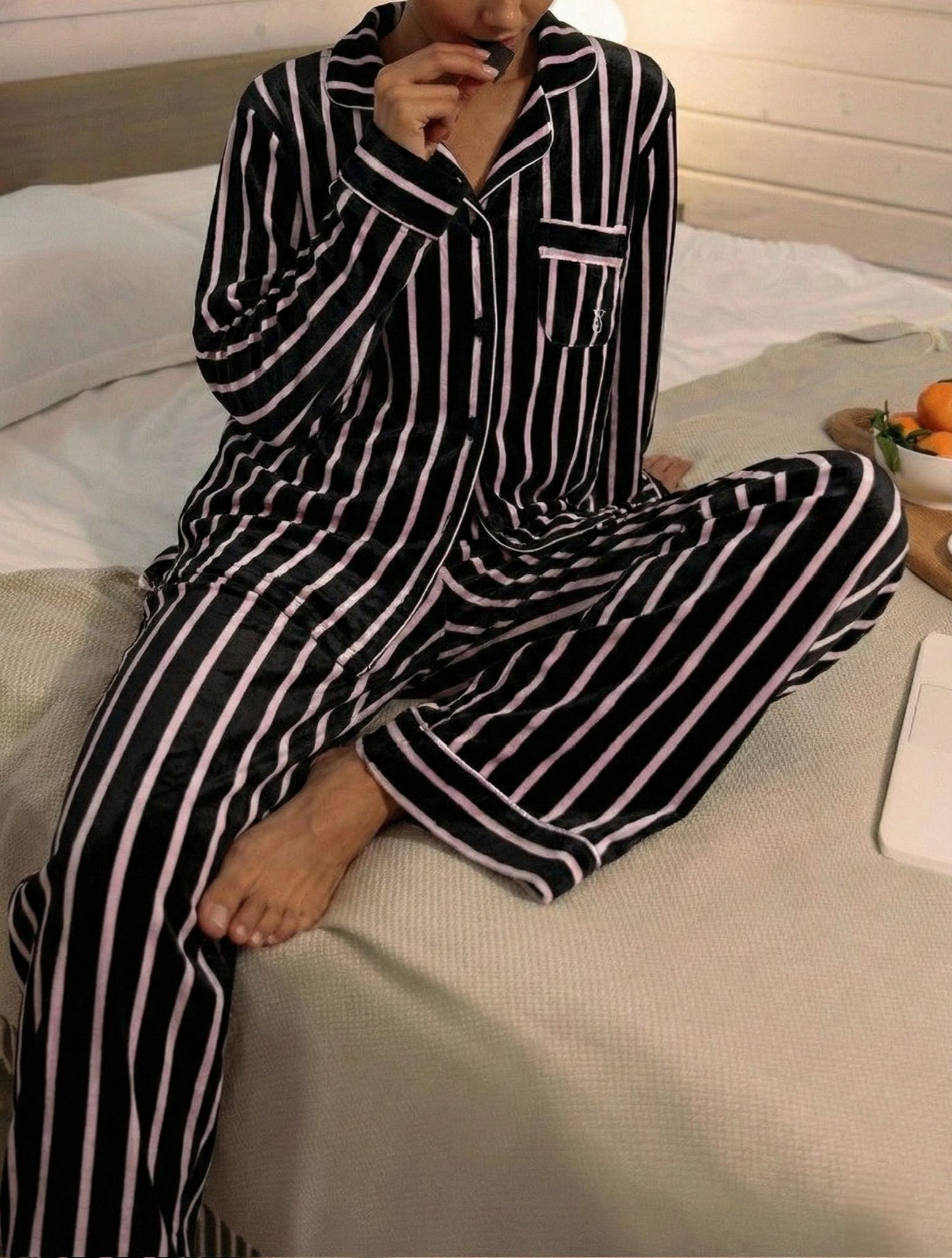 Ladies Velvet Material Loungewear Set