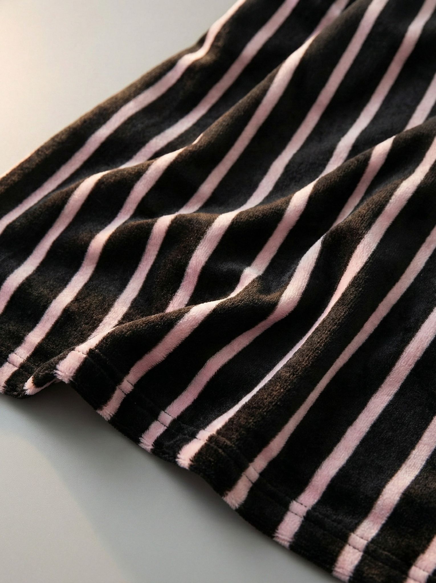 Ladies Velvet Material Loungewear Set